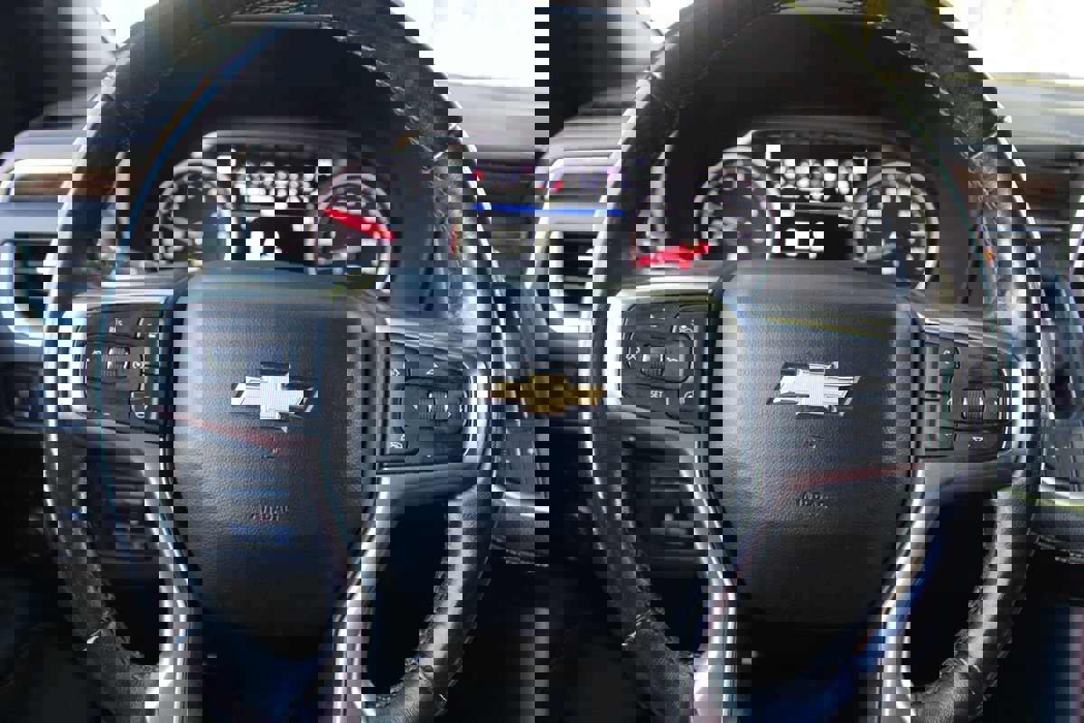 Used 2021 Chevrolet Tahoe Premier w/ Premium Package image 34