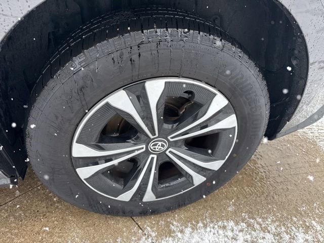 Used 2024 Toyota bZ4X XLE w/ Weather Package image 11