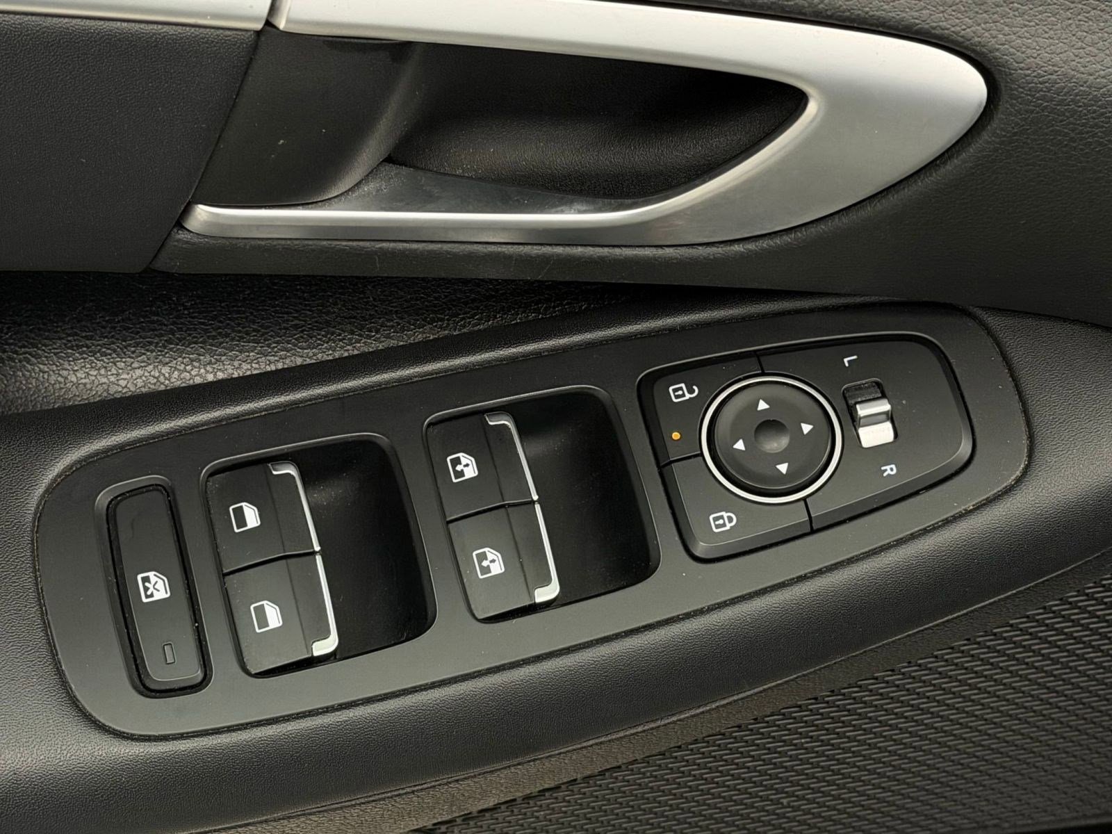 Used 2025 Hyundai Sonata SEL FWD image 18