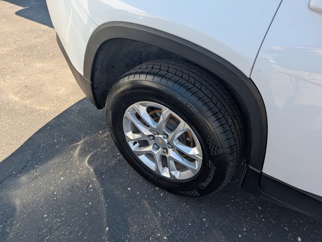 Used 2023 Chevrolet Traverse LS w/ LPO, Floor Liner Package AWD/4WD image 8