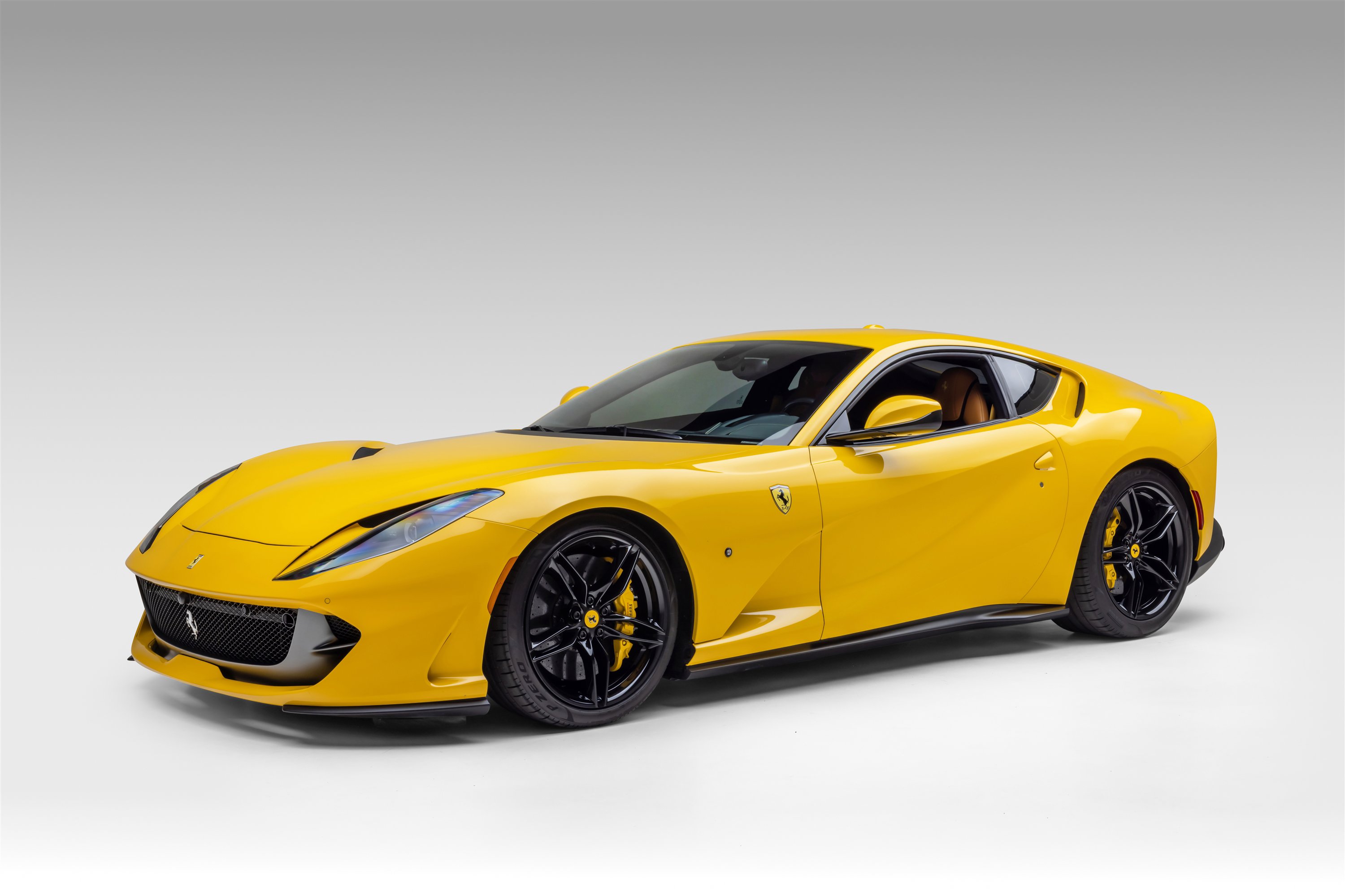 Used 2019 Ferrari 812 Superfast image 5
