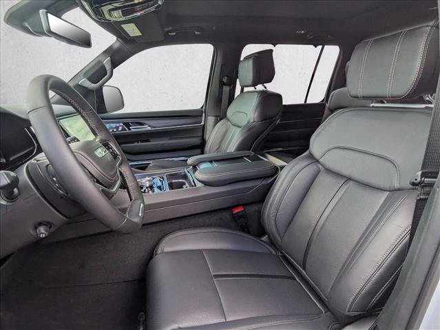 New 2026 Jeep Grand Wagoneer Summit w/ Premium Group III AWD/4WD image 4