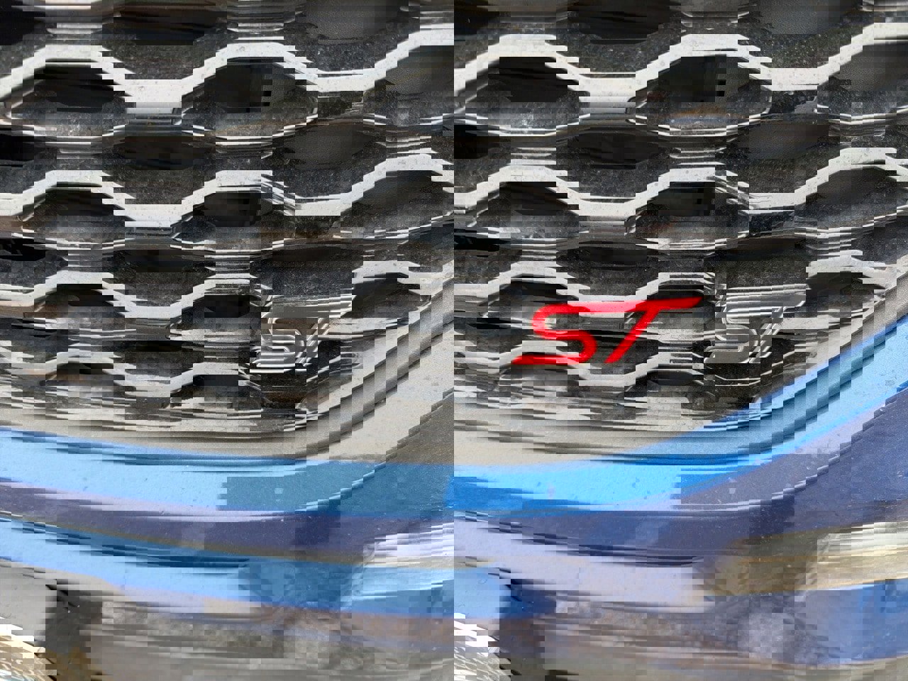 Used 2022 Ford Explorer ST w/ Equipment Group 401A image 2