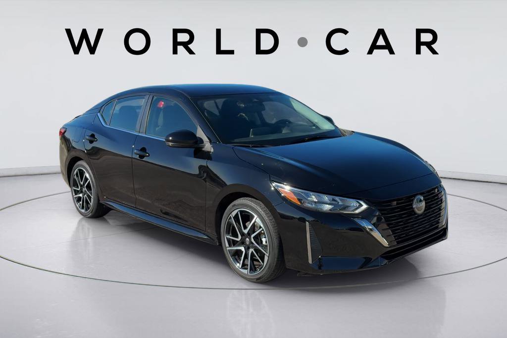 Used 2025 Nissan Sentra SR image 2