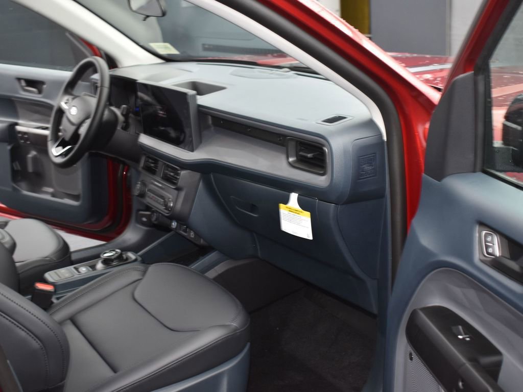 New 2025 Ford Maverick Lariat w/ Black Appearance Package image 15