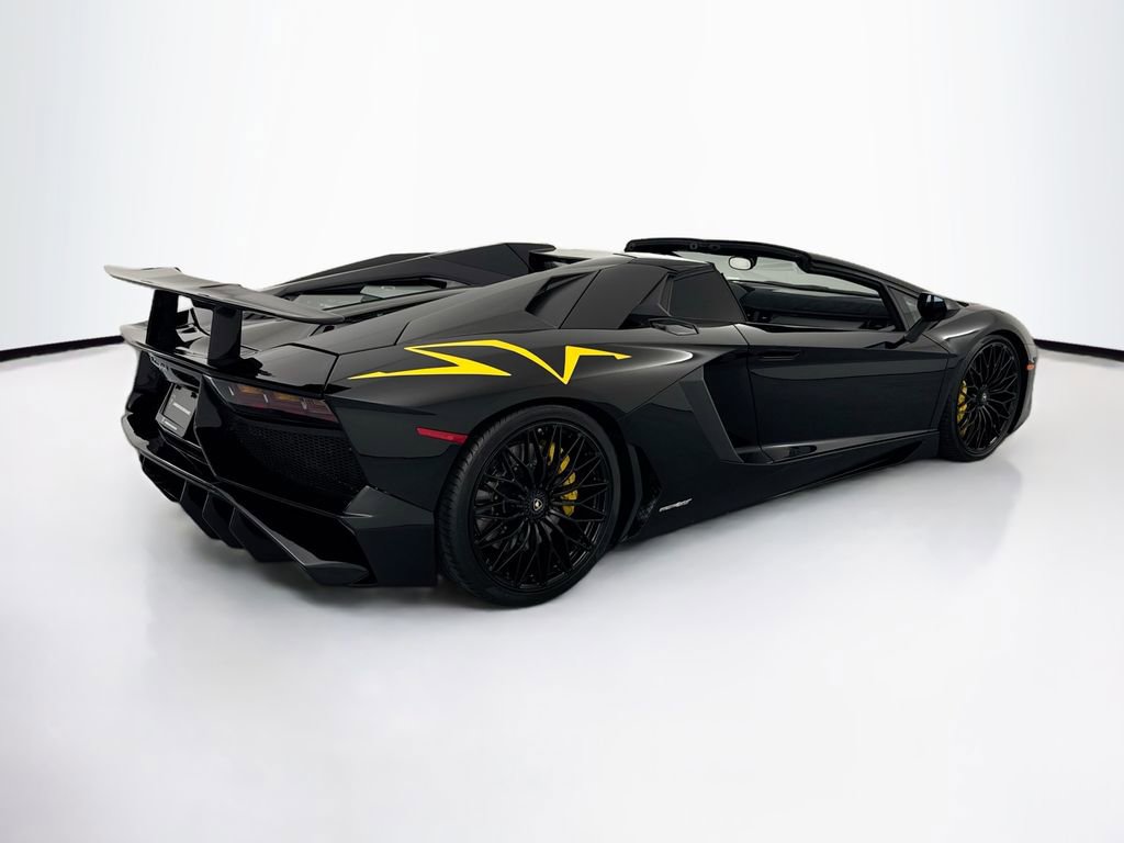 Used 2017 Lamborghini Aventador LP 750-4 Superveloce image 5