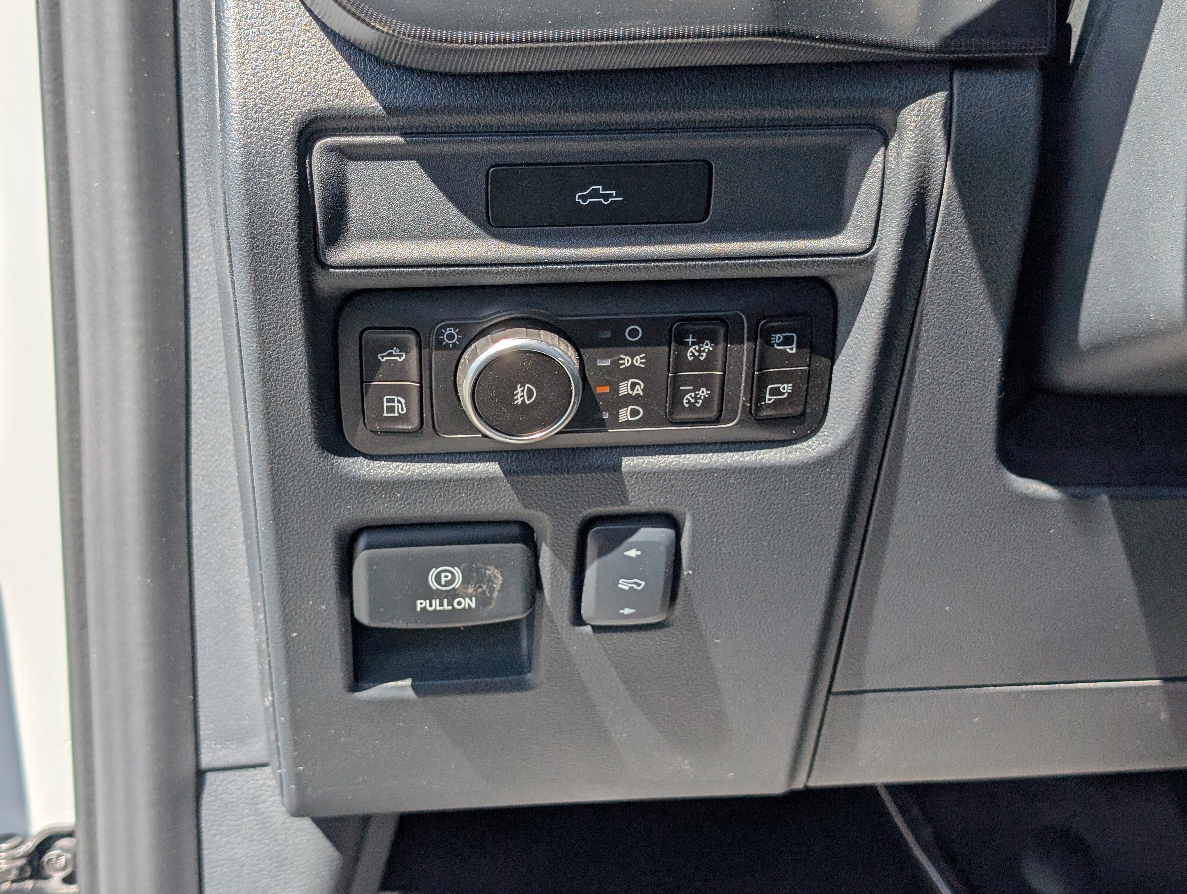 New 2026 Ford F150 Platinum image 17