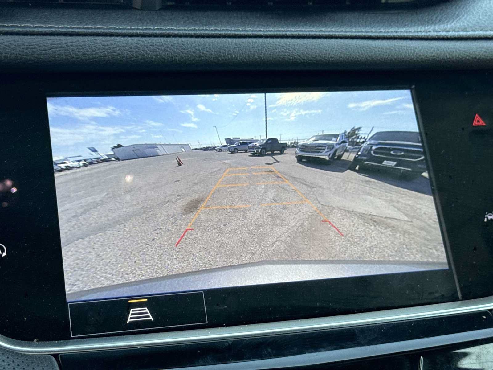 Used 2023 Cadillac XT6 Luxury FWD image 24