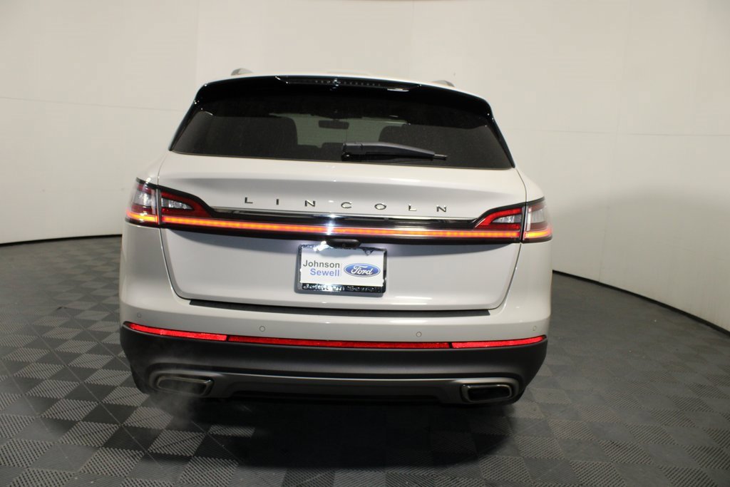 Used 2022 Lincoln Nautilus Reserve image 6