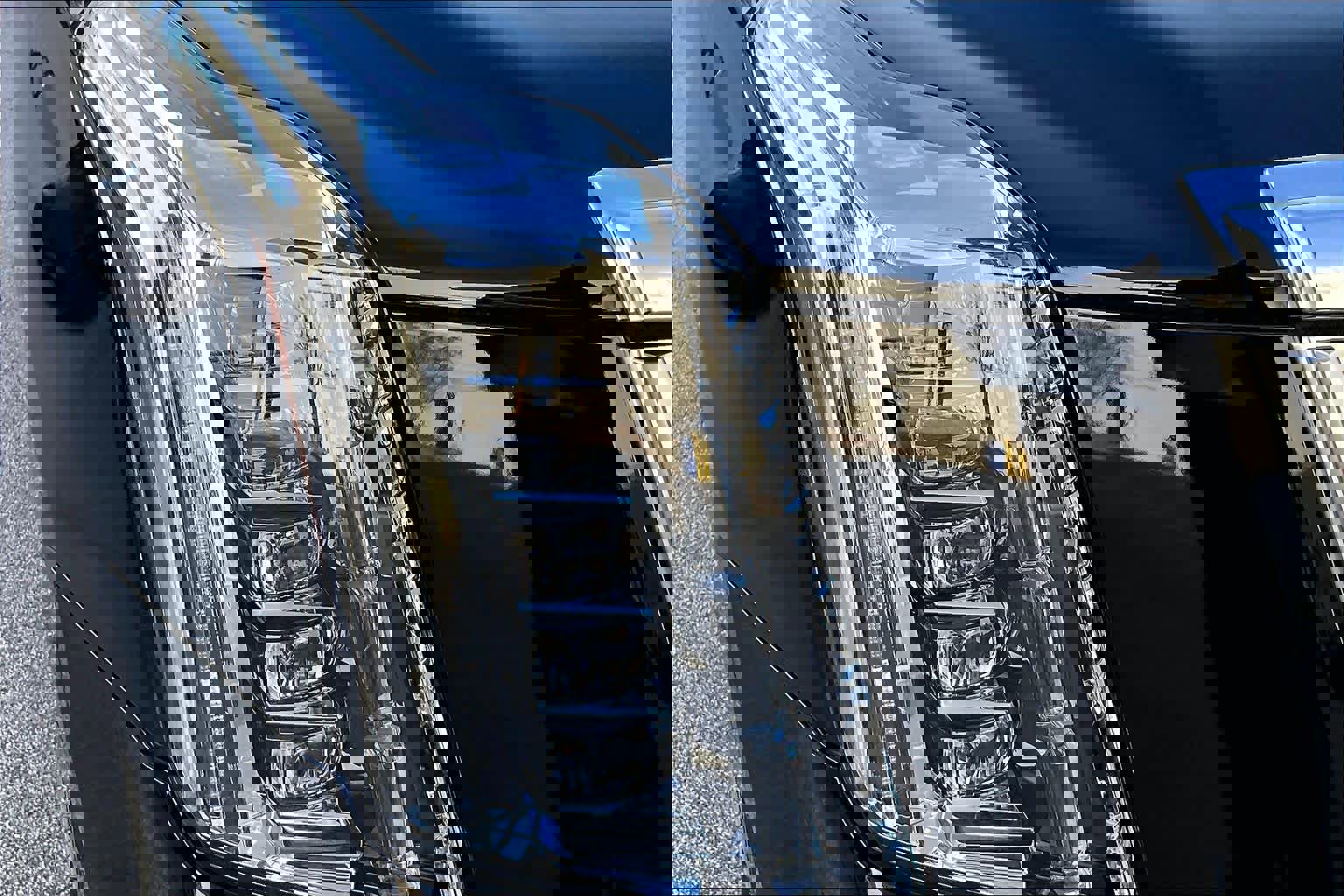 Used 2020 Cadillac Escalade Luxury image 28