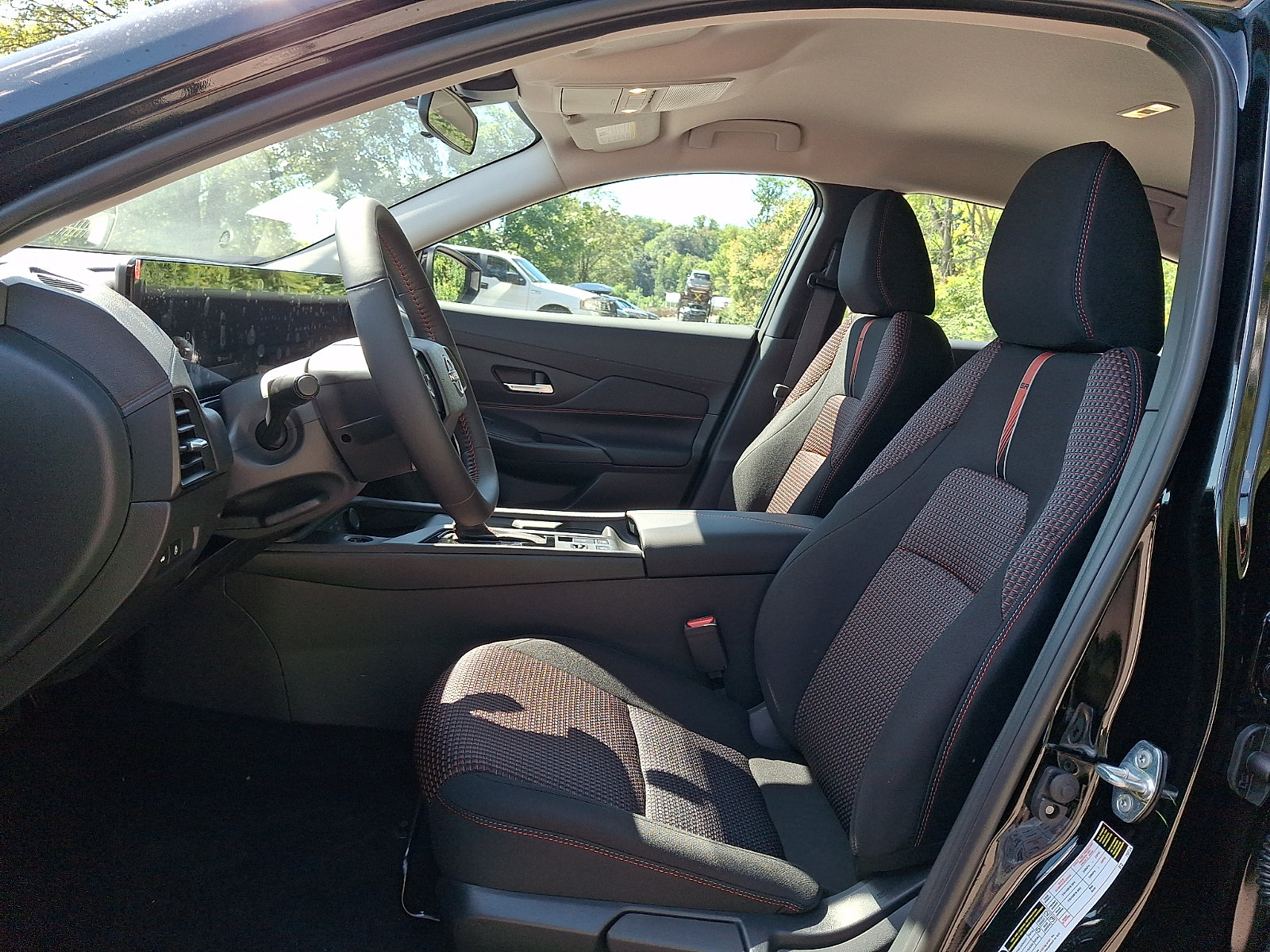 New 2027 Nissan Sentra SR w/ SR All Weather Package FWD image 9