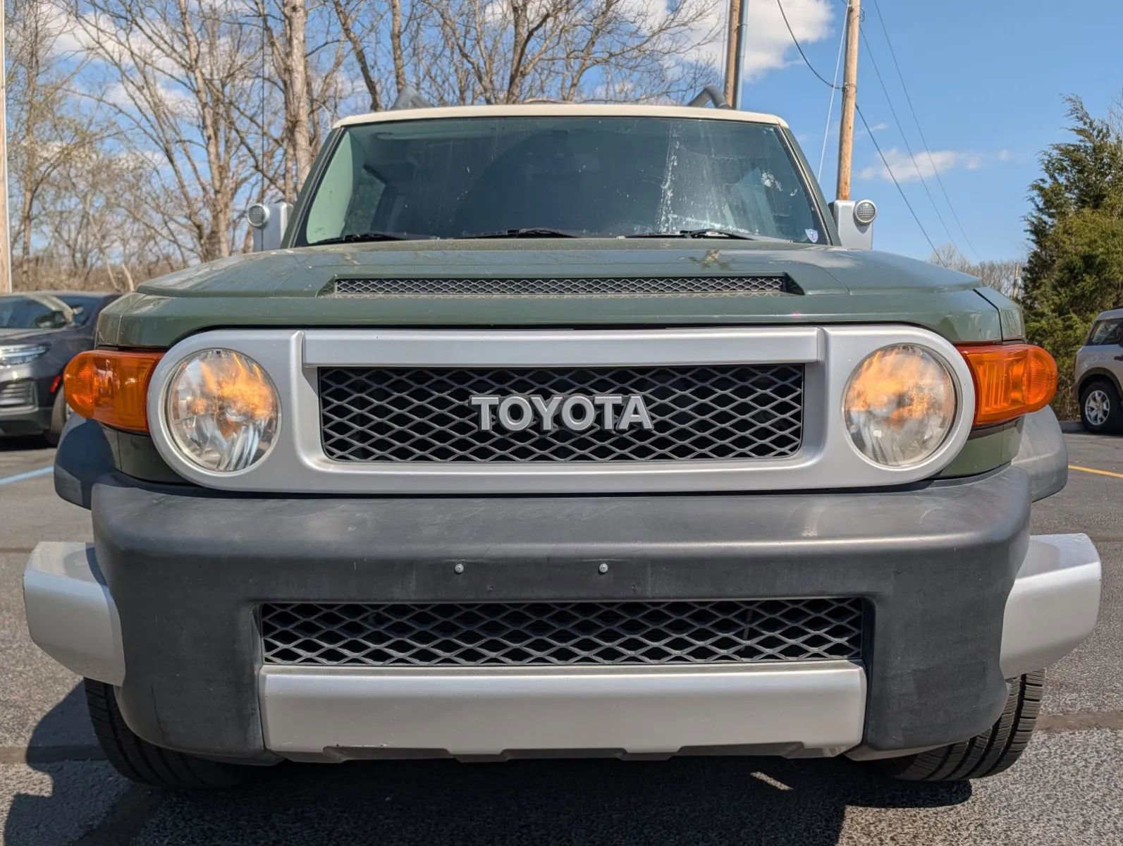 Used 2014 Toyota FJ Cruiser 2WD w/ Convenience Package image 6