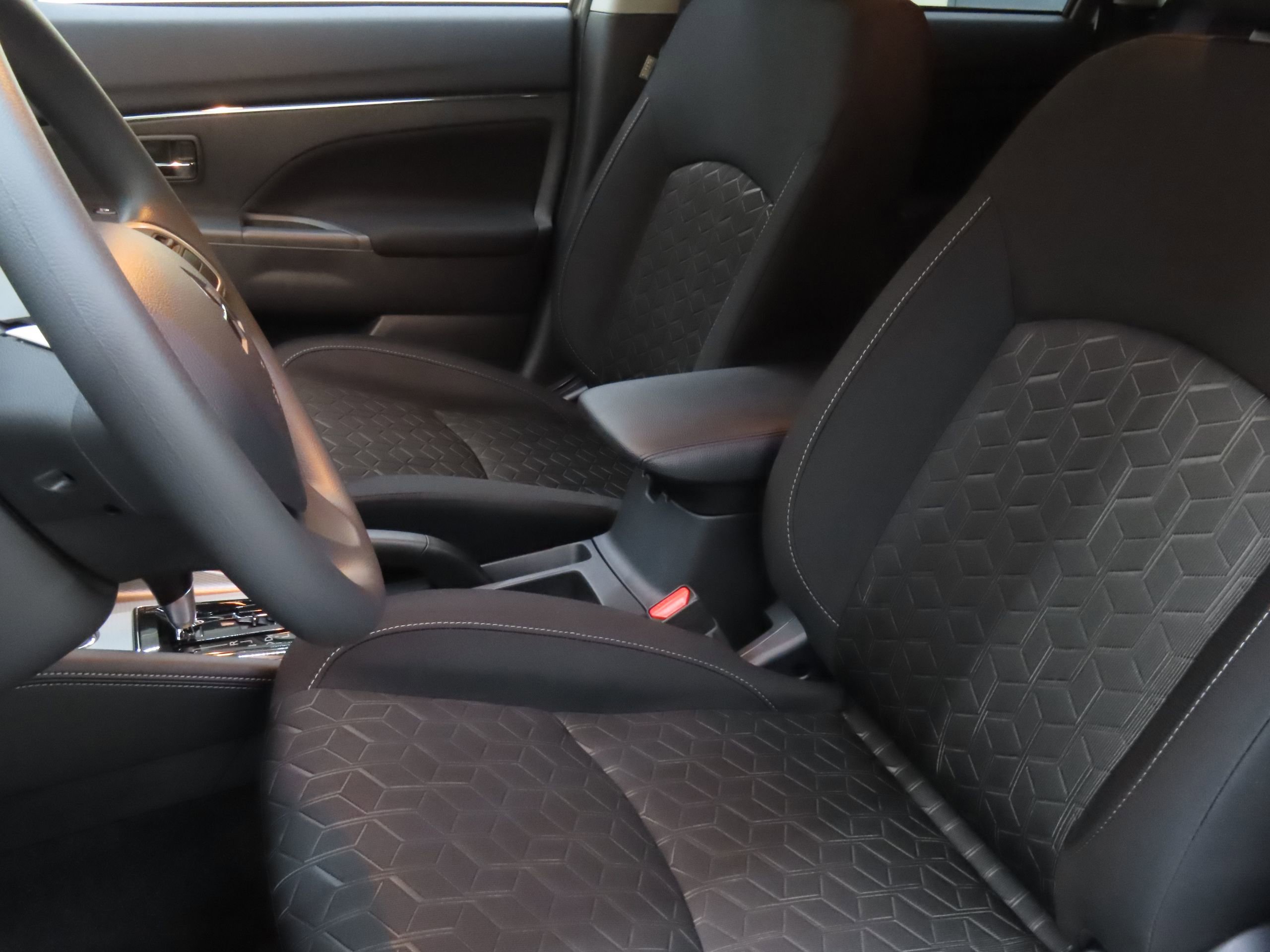 New 2025 Mitsubishi Outlander Sport ES image 10