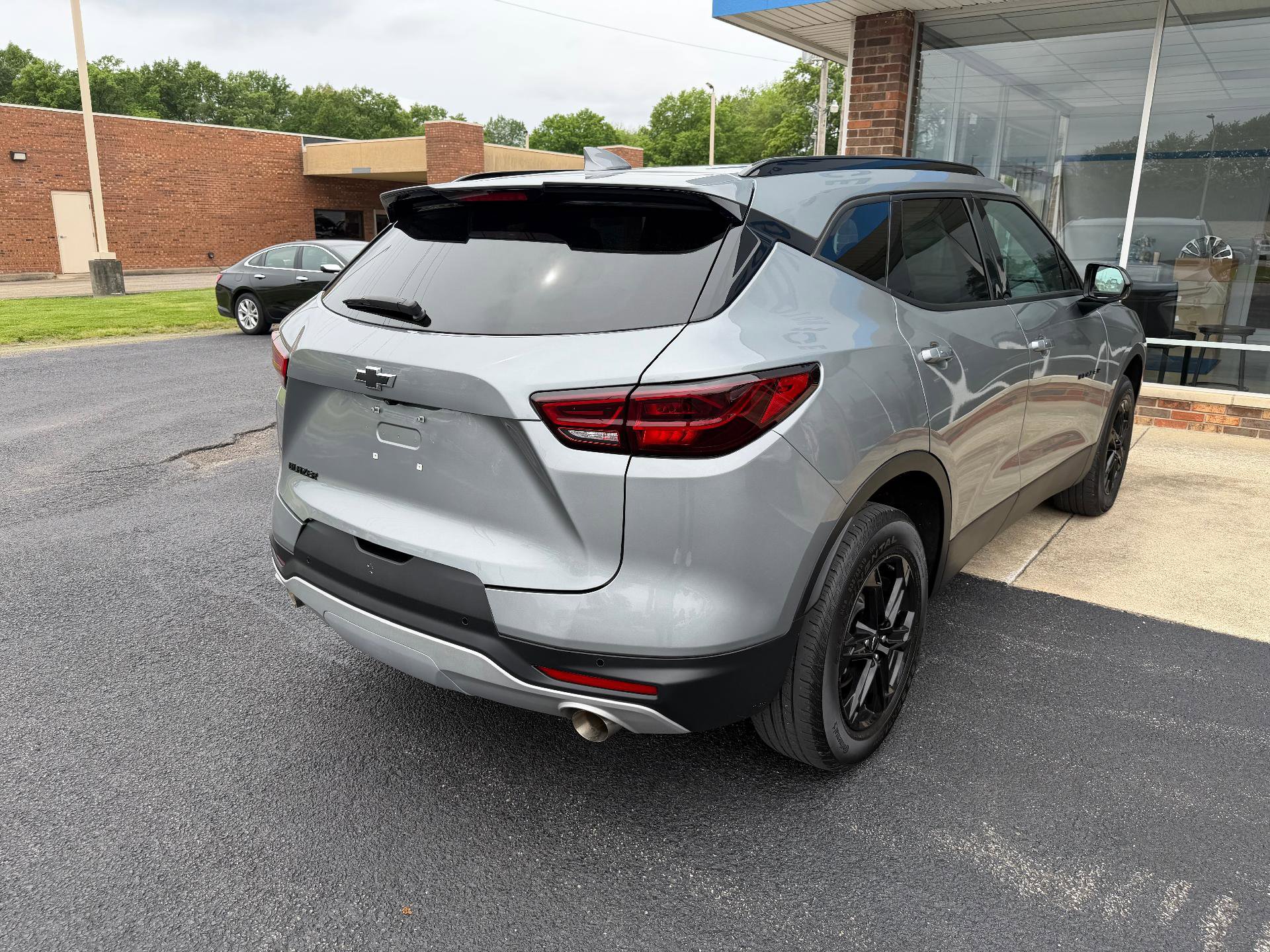 Used 2024 Chevrolet Blazer LT w/ Convenience Package FWD image 4