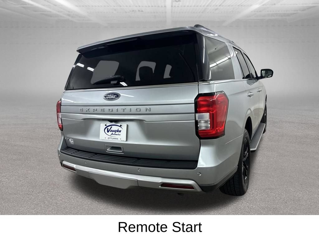 Used 2022 Ford Expedition XLT AWD/4WD image 15
