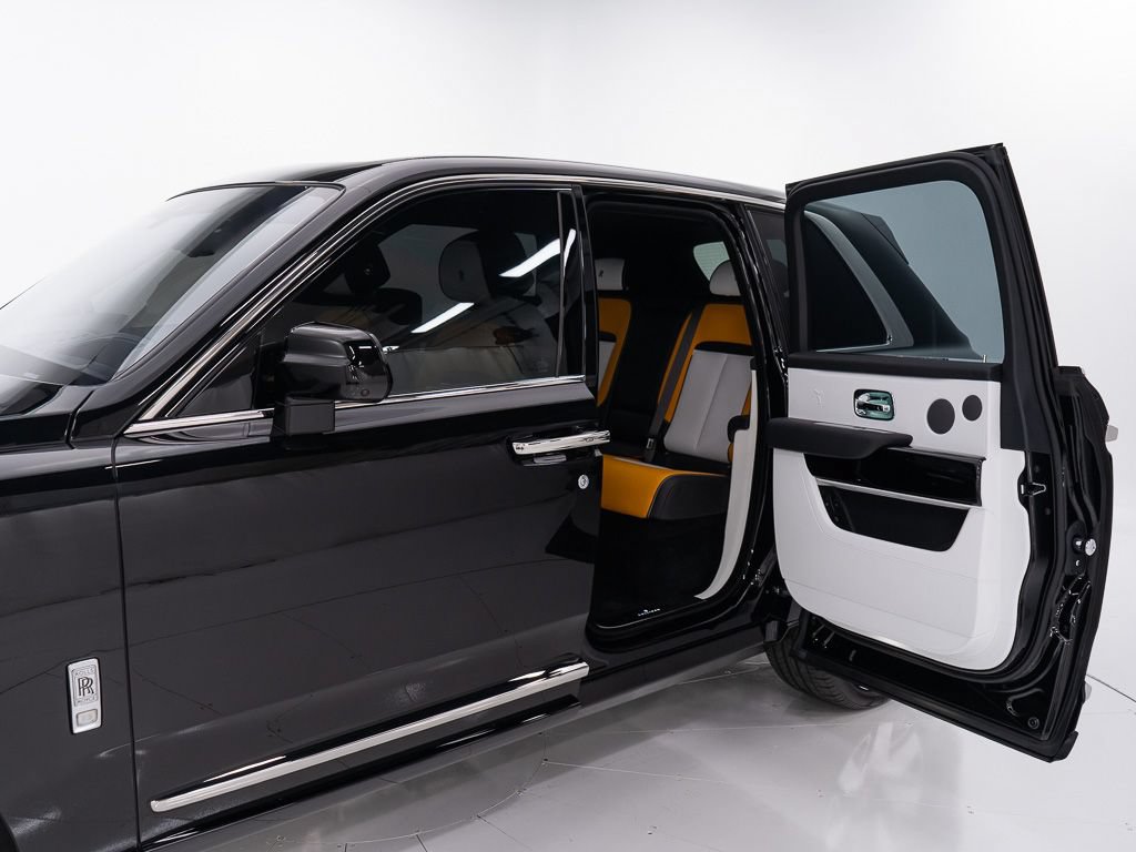 Certified 2026 Rolls-Royce Cullinan AWD/4WD image 21