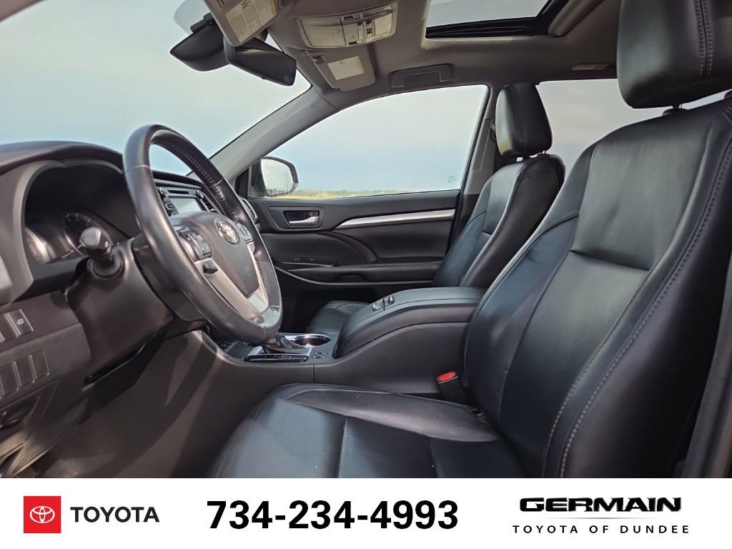 Used 2017 Toyota Highlander XLE w/ Protection Package #3 AWD/4WD image 13