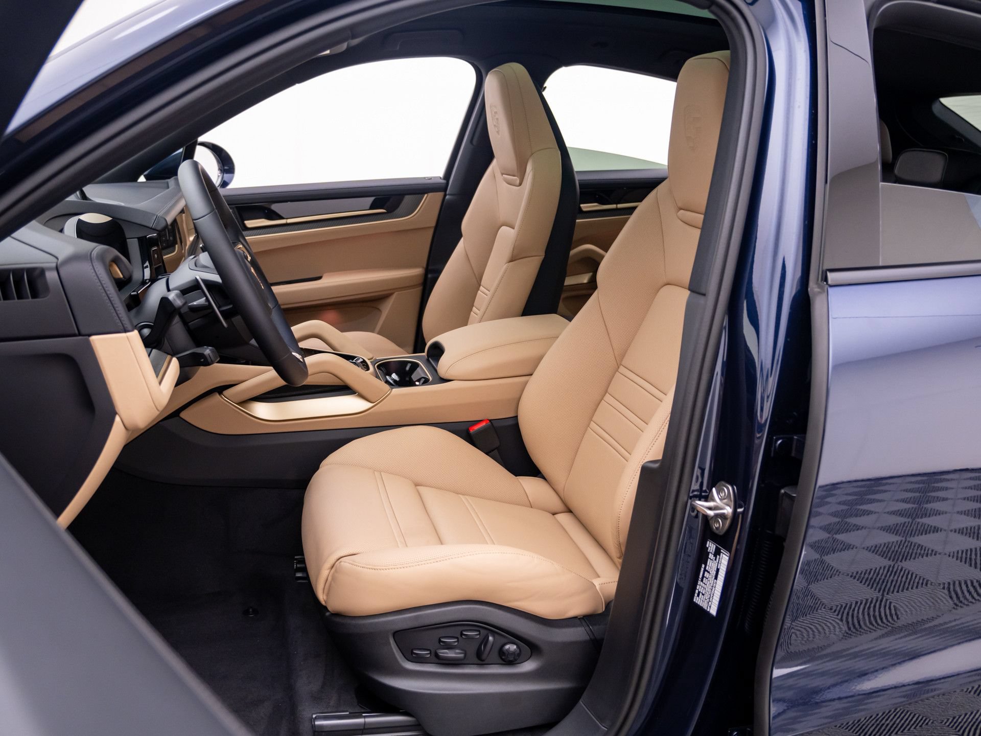 New 2026 Porsche Cayenne S AWD/4WD image 5