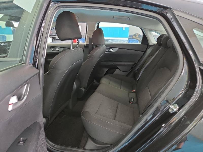 Used 2021 Kia Forte LXS FWD image 11