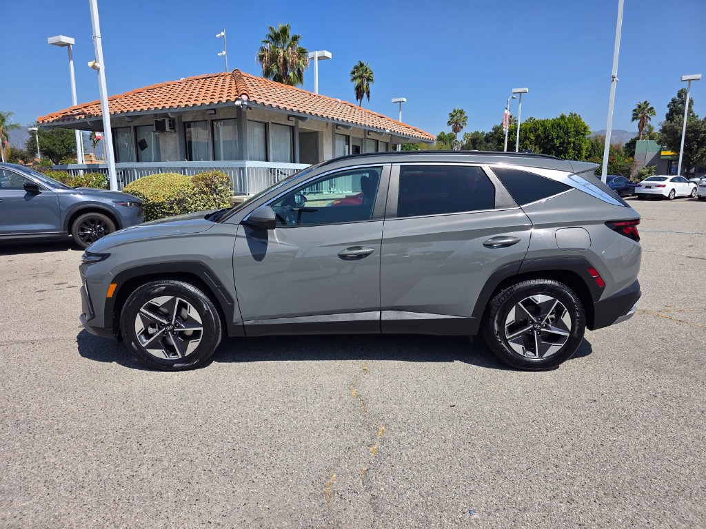 Used 2025 Hyundai Tucson SEL FWD image 9