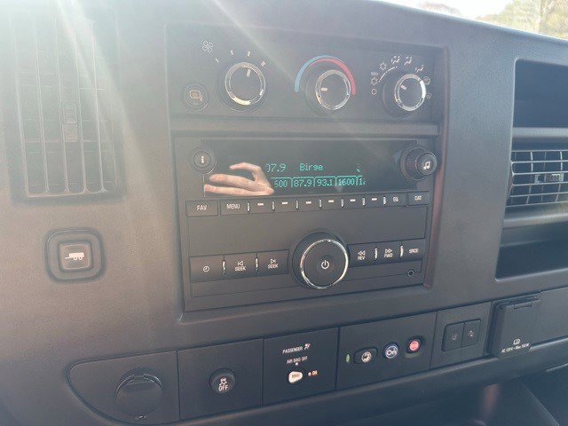 Certified 2024 Chevrolet Express 3500 LT w/ LT Preferred Equipment Group image 17