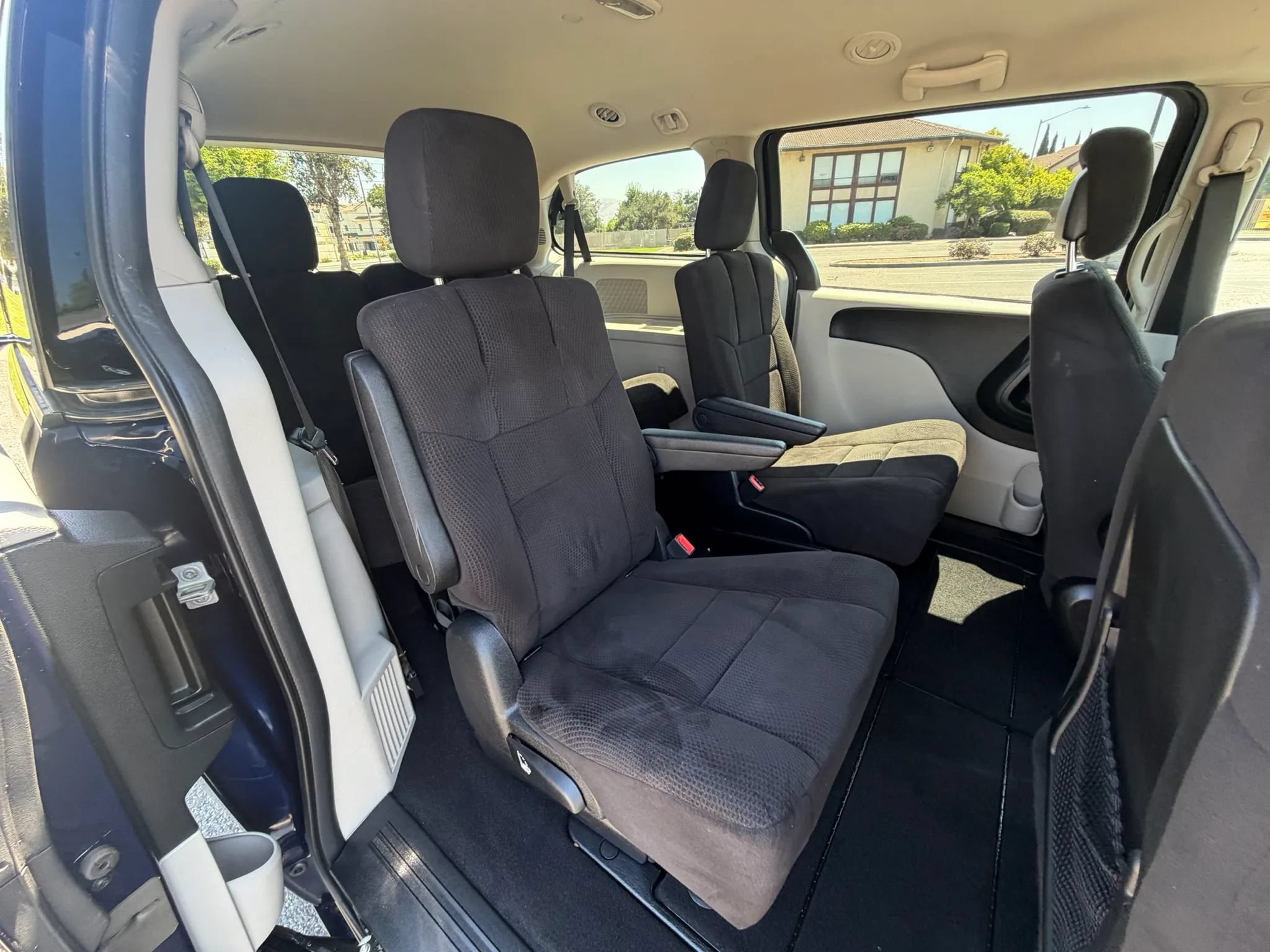Used 2012 Dodge Grand Caravan SE FWD image 15