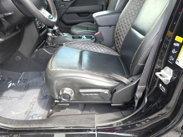 Used 2023 Jeep Gladiator Overland image 16