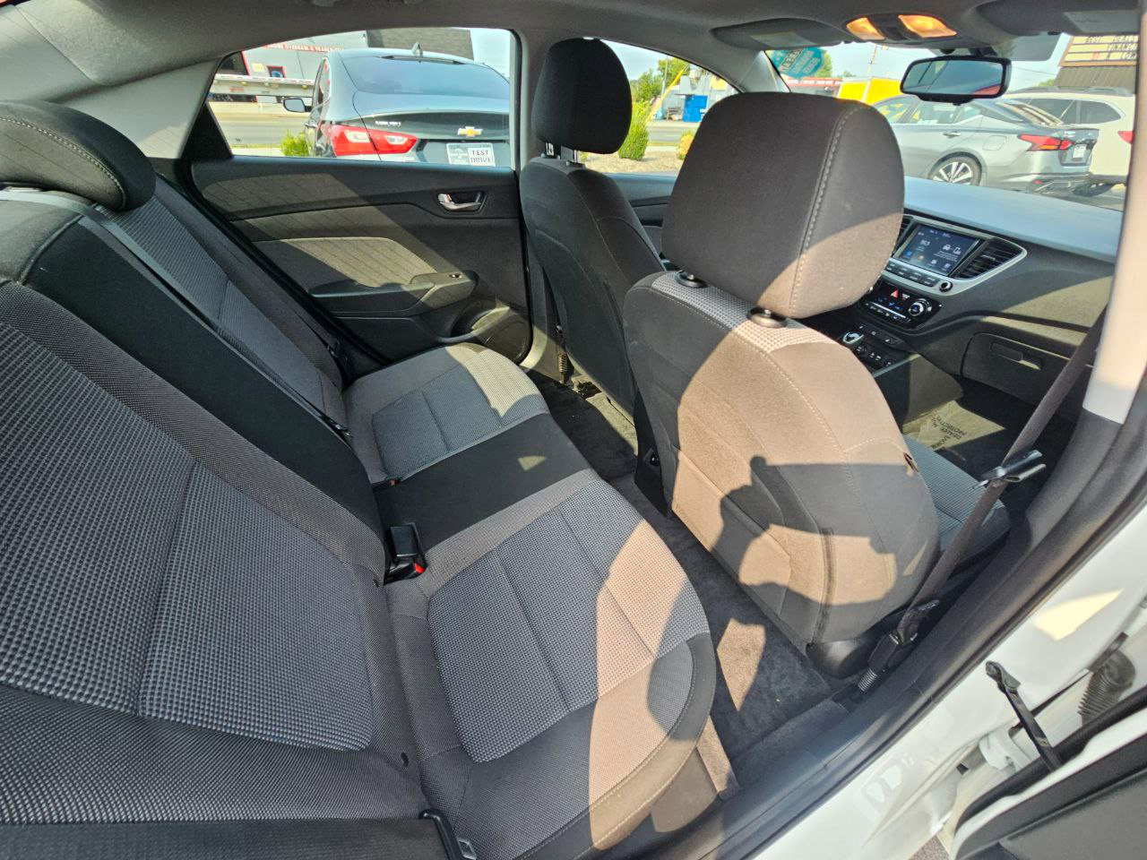 Used 2020 Hyundai Accent Limited image 15