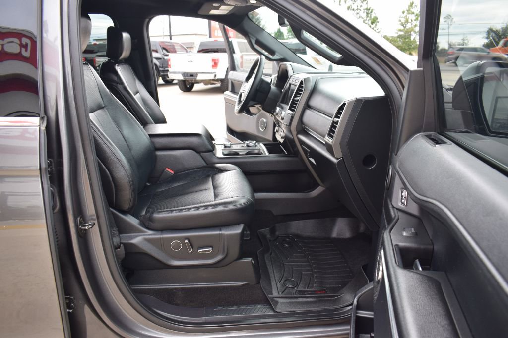 Used 2018 Ford Expedition XLT w/ Equipment Group 202A image 16