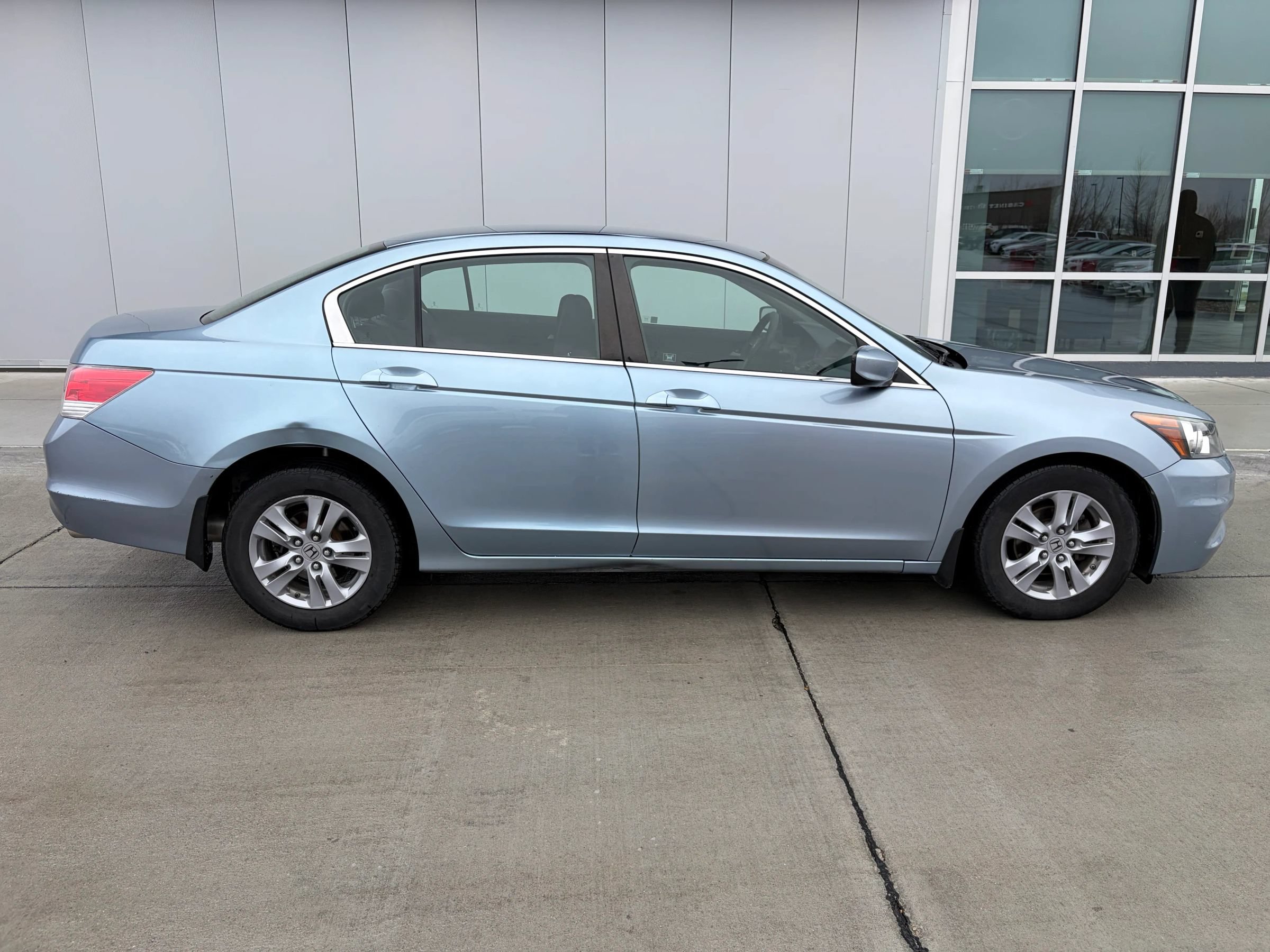 Used 2011 Honda Accord LX-P image 5