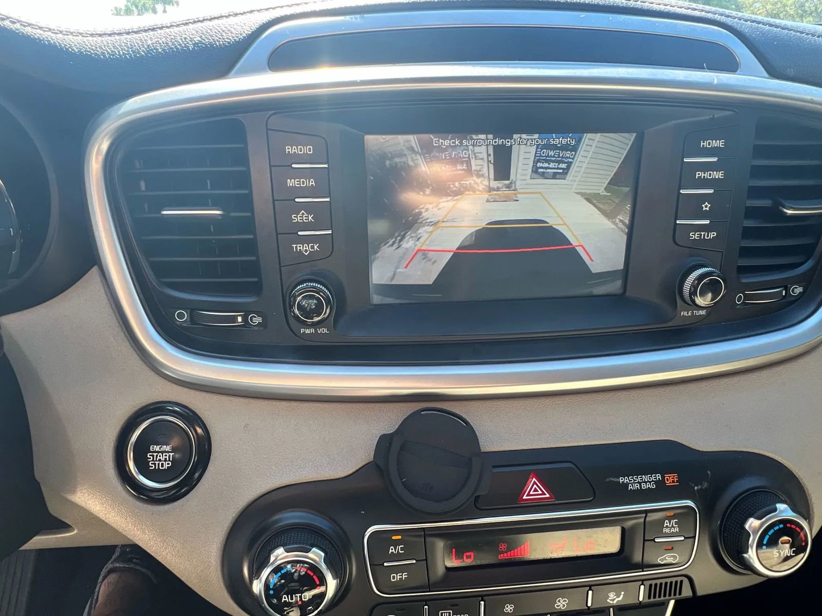 Used 2019 Kia Sorento EX image 16