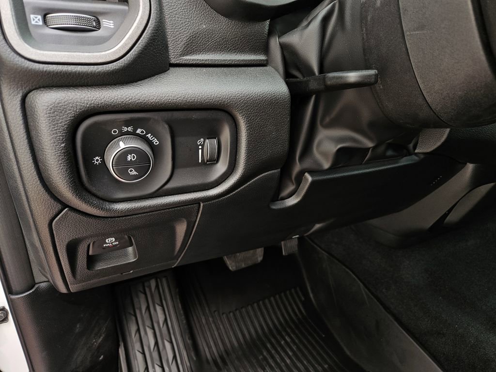 New 2026 RAM 1500 Classic Warlock AWD/4WD image 14