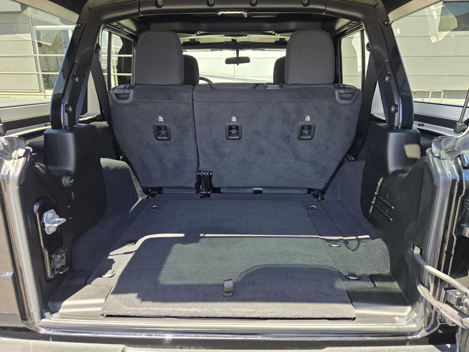 Certified 2022 Jeep Wrangler Unlimited Sport image 28