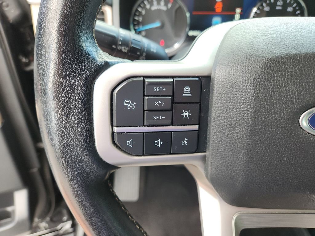 Used 2023 Ford Expedition Limited image 31