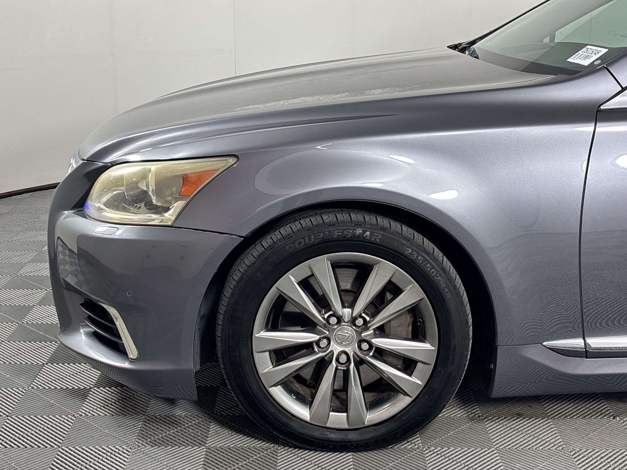 Used 2013 Lexus LS 460 AWD w/ Comfort Pkg image 12