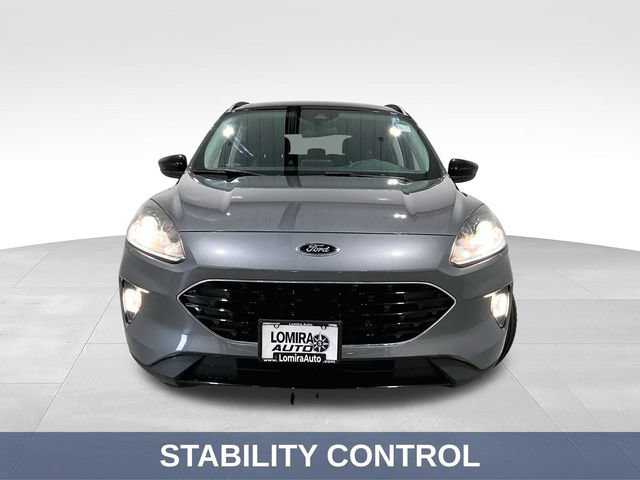 Used 2022 Ford Escape SEL w/ Technology Package AWD/4WD image 3