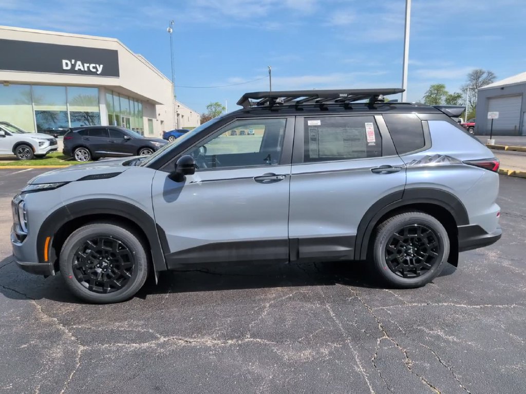 New 2026 Mitsubishi Outlander AWD image 12