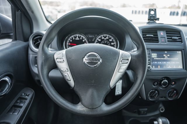 Used 2019 Nissan Versa SV FWD image 29