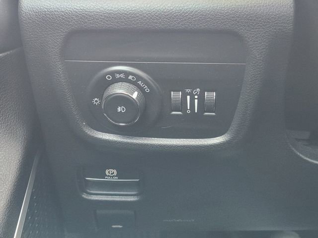 Used 2021 Jeep Grand Cherokee L Limited image 22