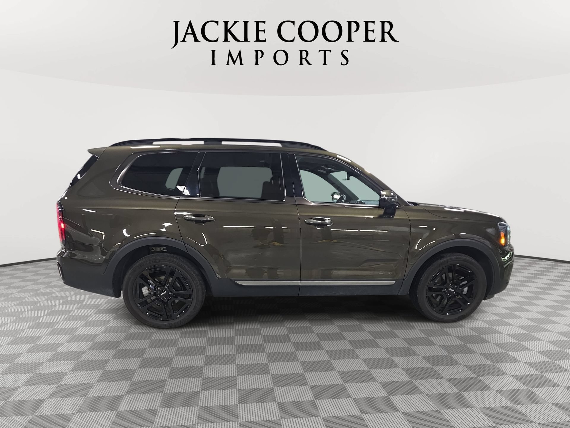 Used 2023 Kia Telluride SX X-Line AWD/4WD image 4