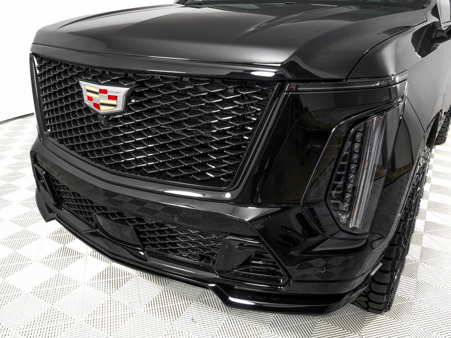 Used 2026 Cadillac Escalade ESV V image 35