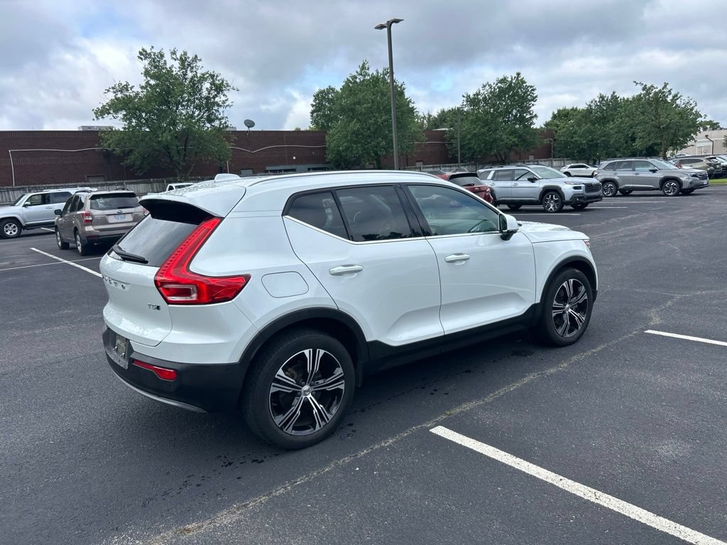 Used 2022 Volvo XC40 T5 Inscription w/ Advanced Package AWD/4WD image 3