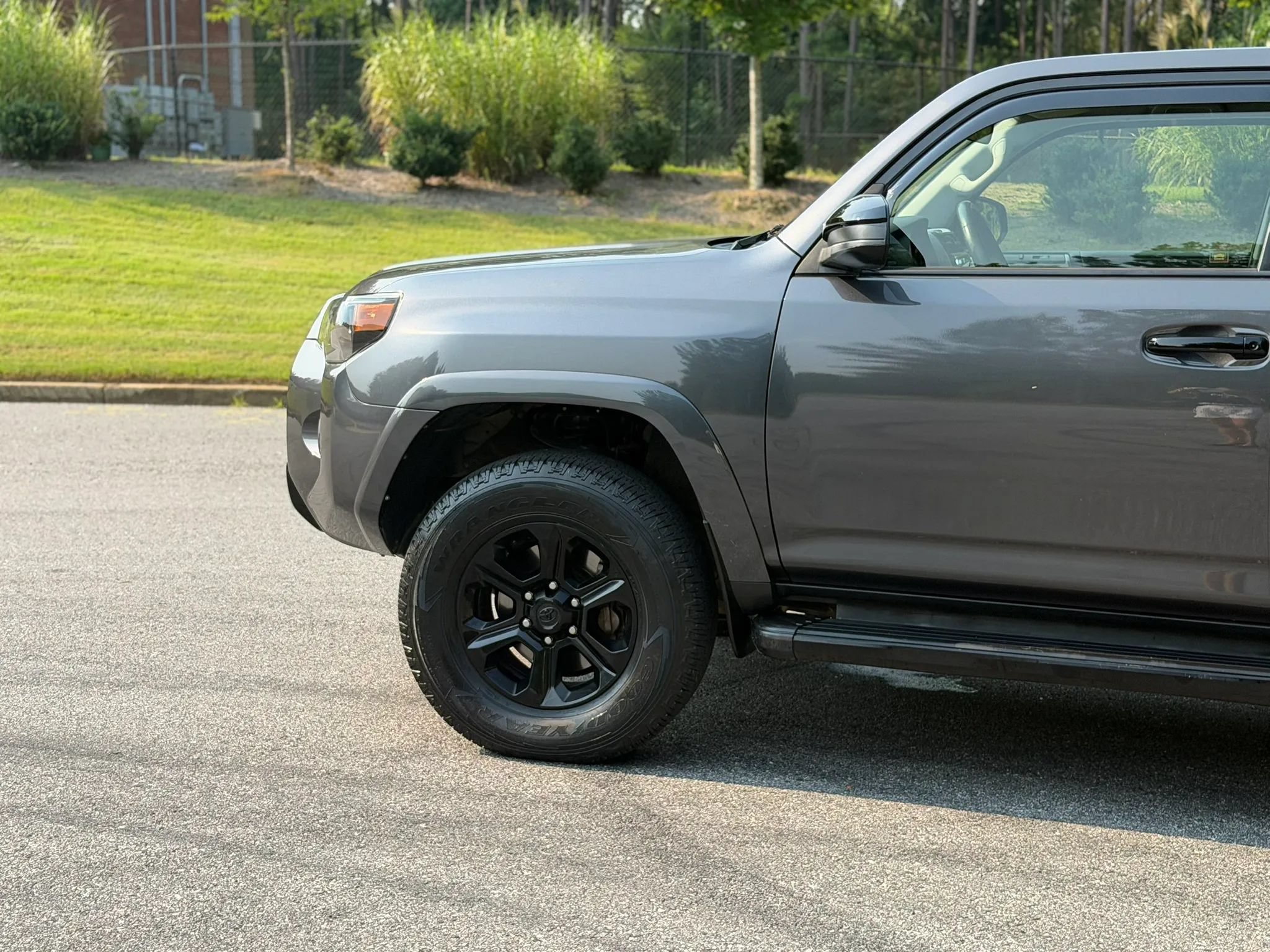 Used 2015 Toyota 4Runner SR5 RWD image 8