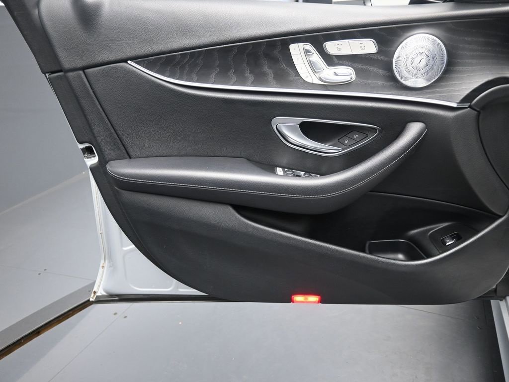 Used 2020 Mercedes-Benz E 350 Sedan w/ Premium Package image 20