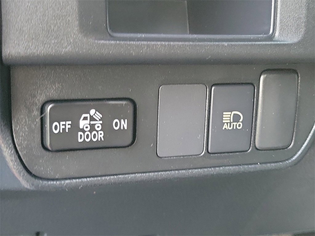 Used 2019 Toyota Tacoma SR5 image 15