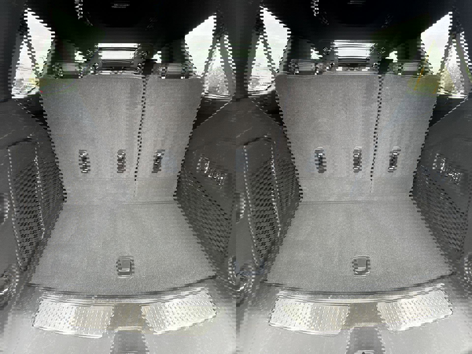 Used 2024 Chevrolet Tahoe High Country w/ Advanced Technology Package image 25