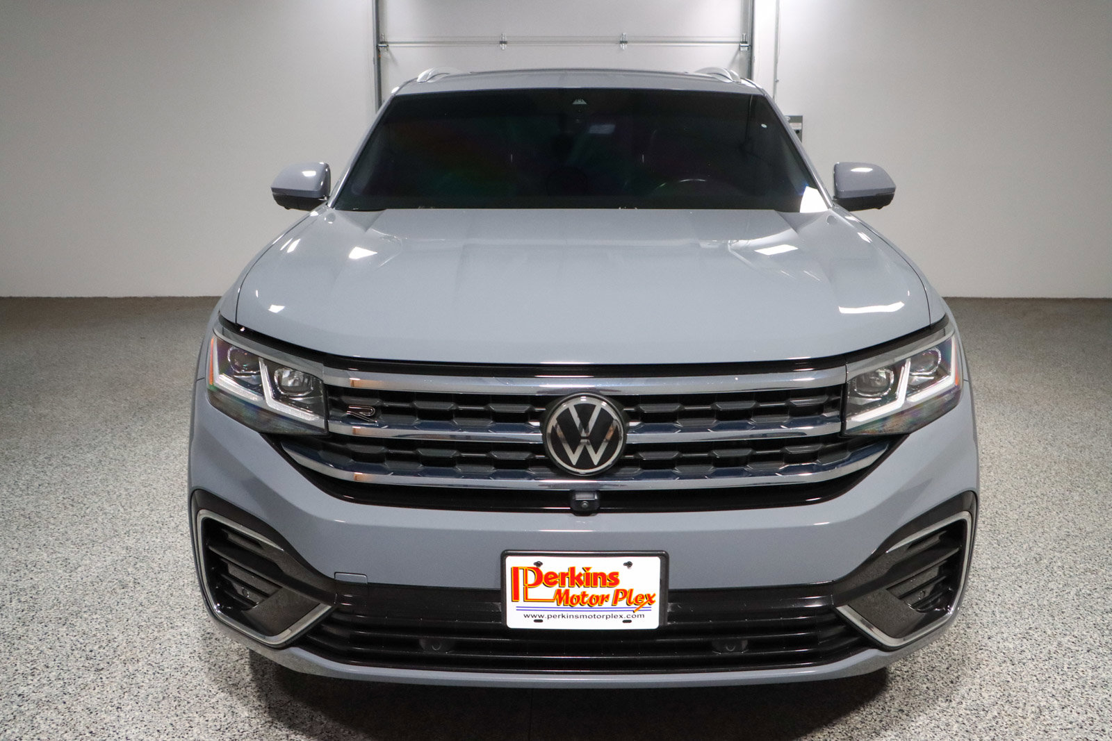 Used 2023 Volkswagen Atlas Cross Sport SEL Premium R-Line AWD/4WD image 4