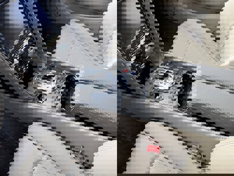 Used 2015 Bentley Continental GT image 35