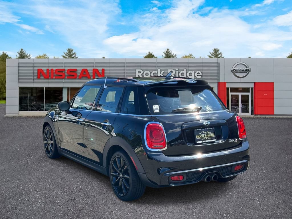 Used 2018 MINI Cooper S FWD image 4