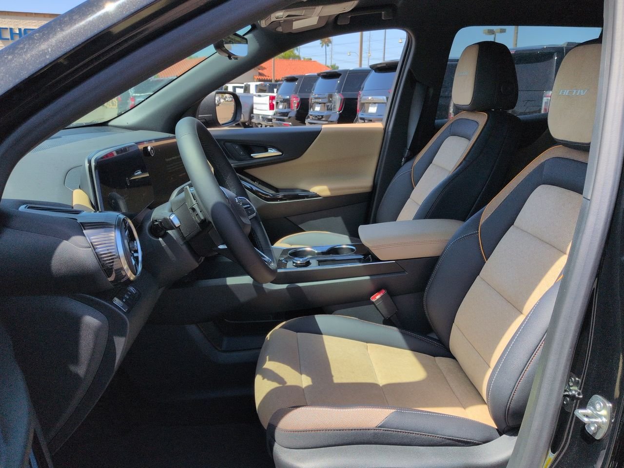 New 2026 Chevrolet Equinox ACTIV w/ Convenience Package III AWD/4WD image 20